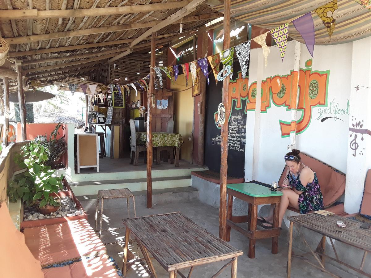 Pariango Beach Motel Praia do Praia do Tofo Kültér fotó